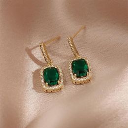 Dangle & Chandelier French Vintage Green Gem Fashion Simple Hanging Earrings Women Jewelry Exquisite Drop Personality Stud283E