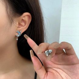 Stud Earrings Fashion Niche Design Ins High-End Sense Flowers Wrapped Around The Moon Feminine Light Luxury