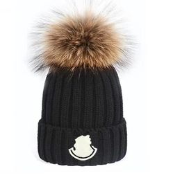 Designer Canadá Knit Caps Luxo Beanie Outono Inverno Masculino e Feminino Cashmere Clássico Bordado Ao Ar Livre Senhoras Gorros Quentes Chapéu