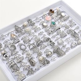 Fashion 50pcs Lot Women's Exquisite Rhinestone Jewelry Party Gift Wedding Engagement Rings Mix Style Golden Silver319E