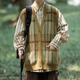 Men's Vests Autumn Plaid Cardigan Sweater Vest Causal Loose Knitted Japanese Style Waistcoat Sweaters Male Clothes