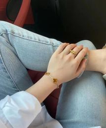 4 Four Leaf Clover Luxury Designer Jewelry Sets Diamond Shell Fashion Women Bracelet Earrings Necklace Valentine's Day Birthday GiftQ1