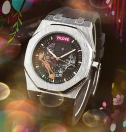 Man Screw Bezel Luxury Mens Watches Quartz Battery Super High Quality Chronograph Clock Rubber Stainless Steel Belt Men Fashion Wristwatch montre de luxe Gifts