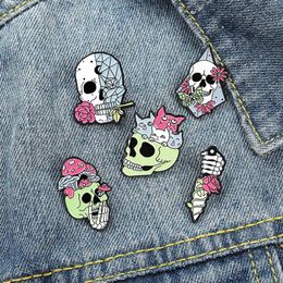 Rose Series Skull Mushroom Brooches Pins Alloy Painting Cat Flowers Collar Badge For Halloween Gift Skeleton Knapsack Clothes Wear255C