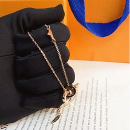 Couple Pendant Necklaces Charm Designer Round Gold Necklace for Women Popular Fashion Jewellery Brand Beautiful Good Nice Gift X25225H