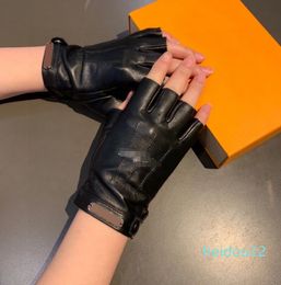 Stylish Fingerless Mitt Gloves Leather Short Motorcycle Gloves Cashmere Lining Mittens Women Plus Velvet Thick Glove