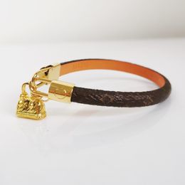 Designer Jewellery Leather Bracelets Gold Backpack Charm Bracelet For Women Hand Strap Brown Flower Pattern Logo Stamp Printed