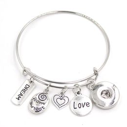 Whole 18mm Snap Jewelry Heart Charm Bracelets Women Bracelet Adjustable Bangle Bracelet Snap Bracelet Valentine Gifts Follow y326P