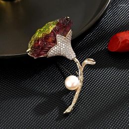Brooches SUYU Women's Light Luxury Design French Elegant And Exquisite Simulation Pearl Flower Brooch Coat Accessories Pins