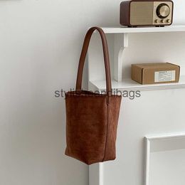 Shoulder Bags Autumn and winter suede handbag shoulder bag for with large capacity simple bucket bag fashionable plush bag forstylisheendibags