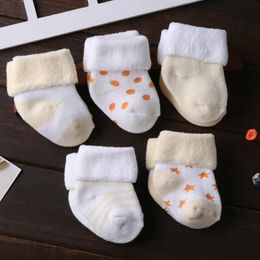 Skarpetki dla dzieci EST 5PCS/LOT 3-12M Soft Cotton Baby Girls Boys Socks Pure Baby Akcesoria dla dzieci Skarpetki 231016