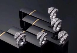 Snakehead Designer Ring Snake Bone Woman Diamond Gold Plated 18K Officiella reproduktioner Klassisk stil FADE Fashion Anniversary