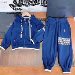 luxury KIds designer Clothes fashion Child autumn Sets Size 100-150 CM 2pcs Hooded zippered jacket and pants with elastic hems Aug10
