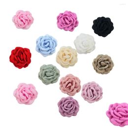 Brooches 60PCS 6CM Small Burned Edge Fabric Flowers For Dress Decoration Artificial Rose Wedding Invitation Ctafts Women Brooch LLS6