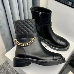 Luxury designer leather platform zipper ankle boots Linger chain autumn winter British-style round toe booties stylish black mid-barrel boot