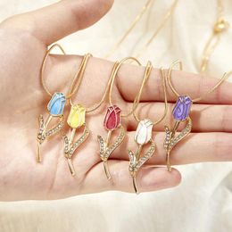 Pendant Necklaces French Tulip Necklace Fashion Enamel Glaze Crystal Flower Clavicle Chain For Women Vintage Aesthetics Jewellery Party Gift