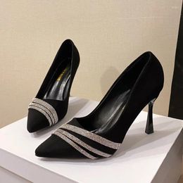 Dress Shoes 2023 Women's High Heels Luxury Black Velvet Rhinestone Office Lady Pumps Pointed Toe Stiletto Bridesmaid