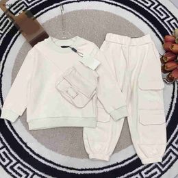 brand Tracksuits baby autumn Sets high quality kids suit Size 100-150 CM 2pcs bag pocket design Round neck sweater and sports pants Aug30