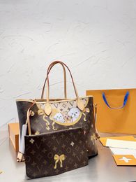 23SS Womens Luxurys Designers Totes Bags Handbags Women Ultra-large Capacity Animal Pattern Shopping Bag Pouch Purse Original Metal Messenger Bag 32CM