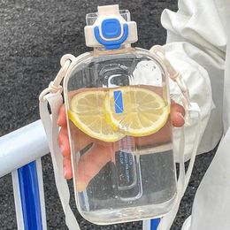 Garrafas de água plana quadrada garrafa transparente portátil viagem cantina com alça ajustável elegante magro para esporte acampamento 2023