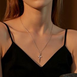 Pendant Necklaces European And American Alloy Sword Type Simple Retro Cross Lovers Necklace Personality Women Jewellery Accessories248V