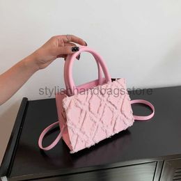 Cross Body Large capacity tassel handbag for 2023 new high-end tote bag one shoulder crossbody bagstylishhandbagsstore