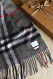 A fashionable scarf with a new classic water ripple double yarn high-density weaving method