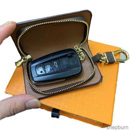 Fashion Key Buckle Bag Car Keychain Handmade Leather Luxury Keychains Man Woman Purse Wallet Bags Pendant Coins Accessories