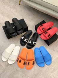 Men Slippers Brand designer Shoes Leather Summer Soft Footwear Fashion Male Water Shoe Luxury Slides Outdoor Rubber Flat Women Sandals Beach Shoes BL V