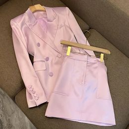 Donne Suit Suit Blazer Temperament Goddess Style Avanced Skirts Abito Blazer a doppio petto Blazer una linea corta Short Skirt Due pezzi Set per l'autunno 231016