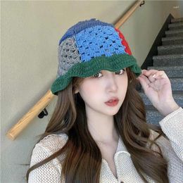 Berets Retro Hollow Flower Knitted Bucket Hat Female Season Handmade Mori Style Sweet All-Matching Face Small Woolen Cap