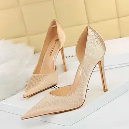 Dress Shoes Sexy Fashion Banquet Fine Heel Super High Shallow Mouth Side Hollow Snake Satin Single Heels