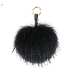 Keychains Fluffy Real Fur Ball Keychain Puff Craft DIY Pompom Black Pom Keyring Uk Charm Women Bag Accessories Gift313S