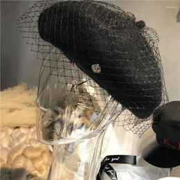 Berets Black Glamour Wedding Beret Women's Elegant Mesh Hat Hairpin Ladies Party Headwear Fashion Wool Cap