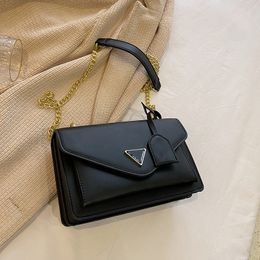 Designer Bags Large Capacity Bag PU Fashion letter Handbag luxury shoulder bag chain crossbody small square Handbags Crossbody Bag wholesale