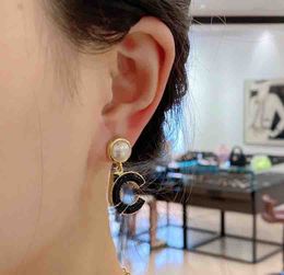 2023 Luxury quality charm stud earring in black and pink Colour enamel in 18k gold plated nature shell beads have stamp box PS4678A