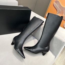 Fashion Luxury Women's Heterosexual Heel Boots Pointed Shoes Fashion Comfortable Soft Leather Material Women's Knight Smooth Fabric