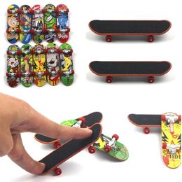 Мини-скейтборд для пальцев с принтом, профессиональная пластиковая подставка, скейтборд для пальцев, скейтборд для детей, игрушка, детский подарок