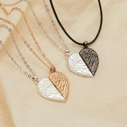 Pendant Necklaces Fashion Angel Wing Character Stick Figure Boy Girl Magnet Necklace For Couple Women Trendy Heart Clavicle Chain Jewelry