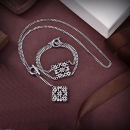 Silver Hollowed Out Three-Dimensional Square Pendant Necklace Luxurious Geometric Design OT Buckle Bracelet Carved With Diamond Earrings Ring Brooch Jewelry LOS1