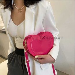 Cross Body 2023 New Crossbody Bags Cute Peach Heart Trendy Fashion Simple Western Style Popular Bags for and Handbagsstylishhandbagsstore