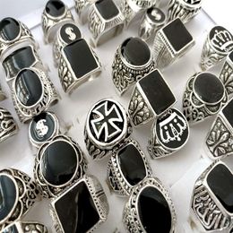 Whole 50pcs Design Mix Enamel Silver Rings For Men Vintage Man Ring Retro Punk Alloy Jewelry Party favor216r