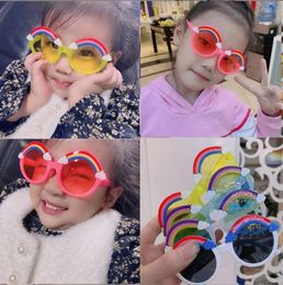 Sunglasses Red Rainbow Kids Sunglasses Children Cute Pink Blue Yellow Colored Glasses Girls Boys Baby Round Shades Trends Vogue Party 231017