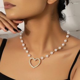 Pendant Necklaces YDGY Temperament Sweet Cool Style Pearl Handmade Women's Light Luxury Heart Shaped Design Sense Collar Chain