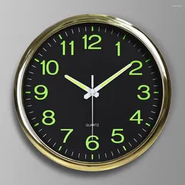 Wall Clocks Tick-free Ultra-quiet Clock Easy-to-read Minimalistic For Elderly Glowing Silent Bedroom Or Room