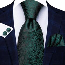 Bow Ties Hi-Tie Designer Xmas Paisley Green Necktie Silk Elegent Tie For Men Fashion Brand Christmas Party Handky Cufflink Wholesale