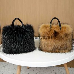 Totes Cross Body Luxury Design Women's Fur Handbag Winter Soft and Large Capacity Tote Bag Quality Pu Splicingblieberryeyes