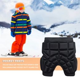 Skiing Padded Shorts Children Ski Skate Snowboard Protection Skiing Protector Outdoor Sports Skating Kids Protective Hip Padded Shorts 231016