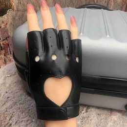 Fingerless Gloves 1Pair Women Punk Short Synthetic Leather Gloves Half Finger Fingerless Gloves Fashion Lady Handsome Black GlovesL231017