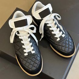 Top quality Diamond lattice fashion Luxury designer tennis shoes Classic black White Lace-up leather argyle Running sneakers shoes With box